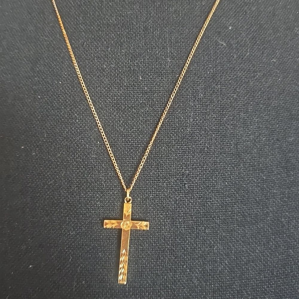 Elegant Gold Filled Cross Necklace - Picture 6 of 7